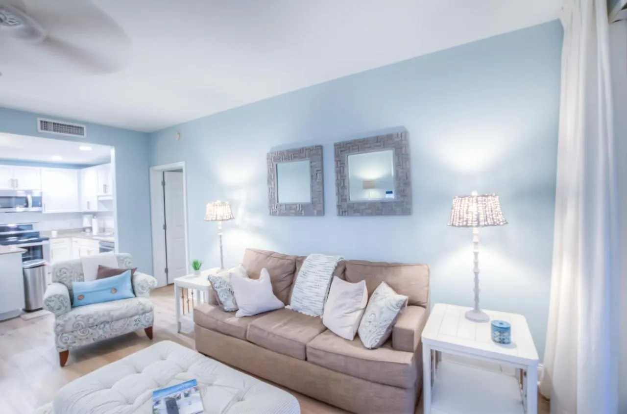 Laketown 1027 Gorgeous 2 Bd Plus Bunks, Ocean Views, Best Amenities Panama City Beach