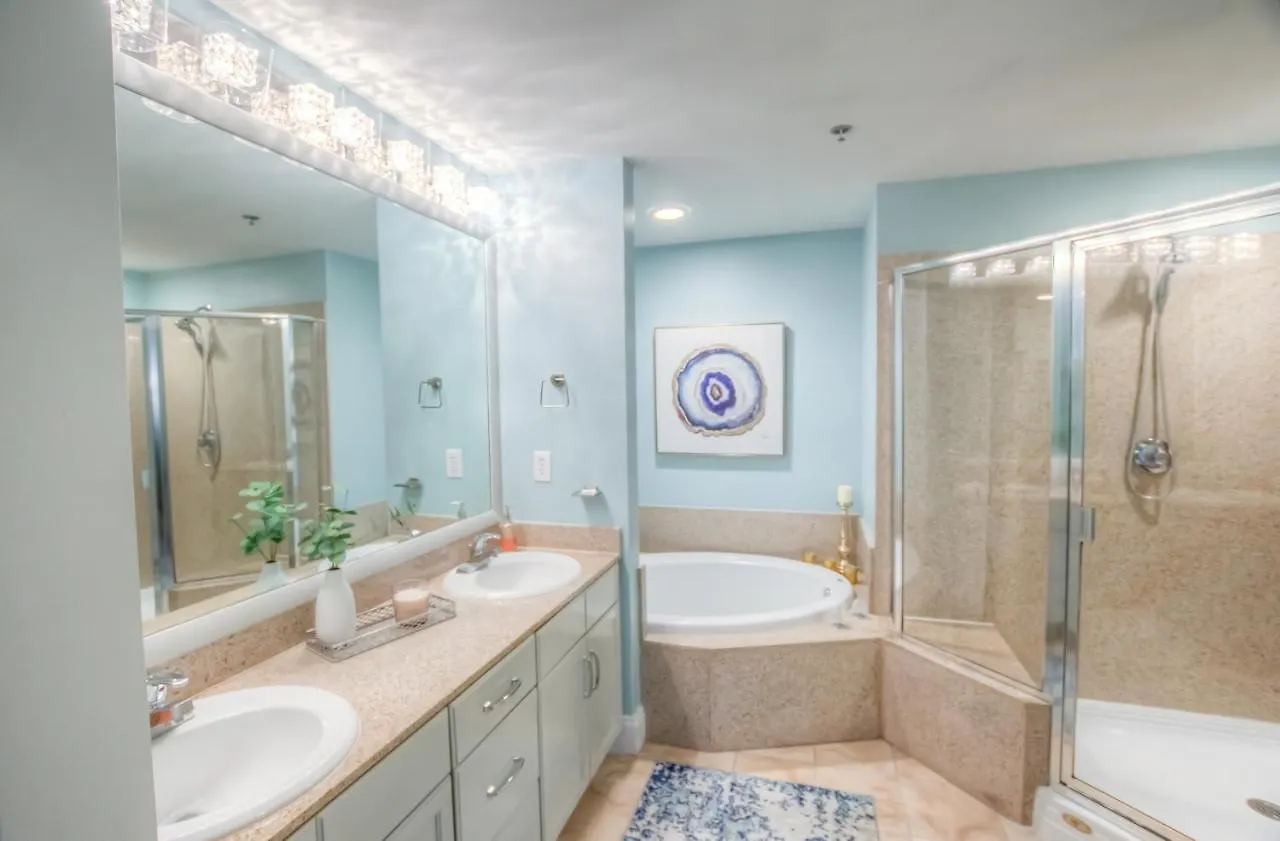 Laketown 1027 Gorgeous 2 Bd Plus Bunks, Ocean Views, Best Amenities Panama City Beach Semesterbostad