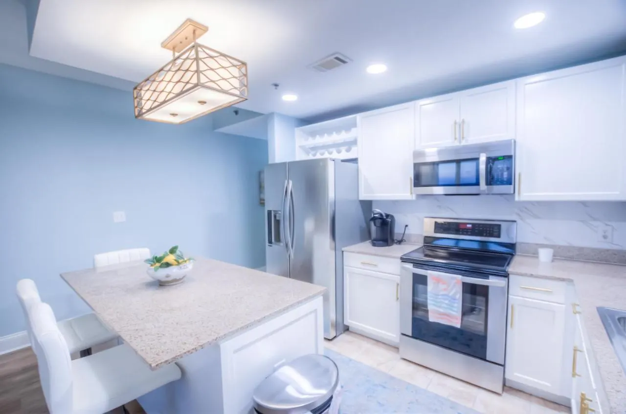 Laketown 1027 Gorgeous 2 Bd Plus Bunks, Ocean Views, Best Amenities Panama City Beach 0*,