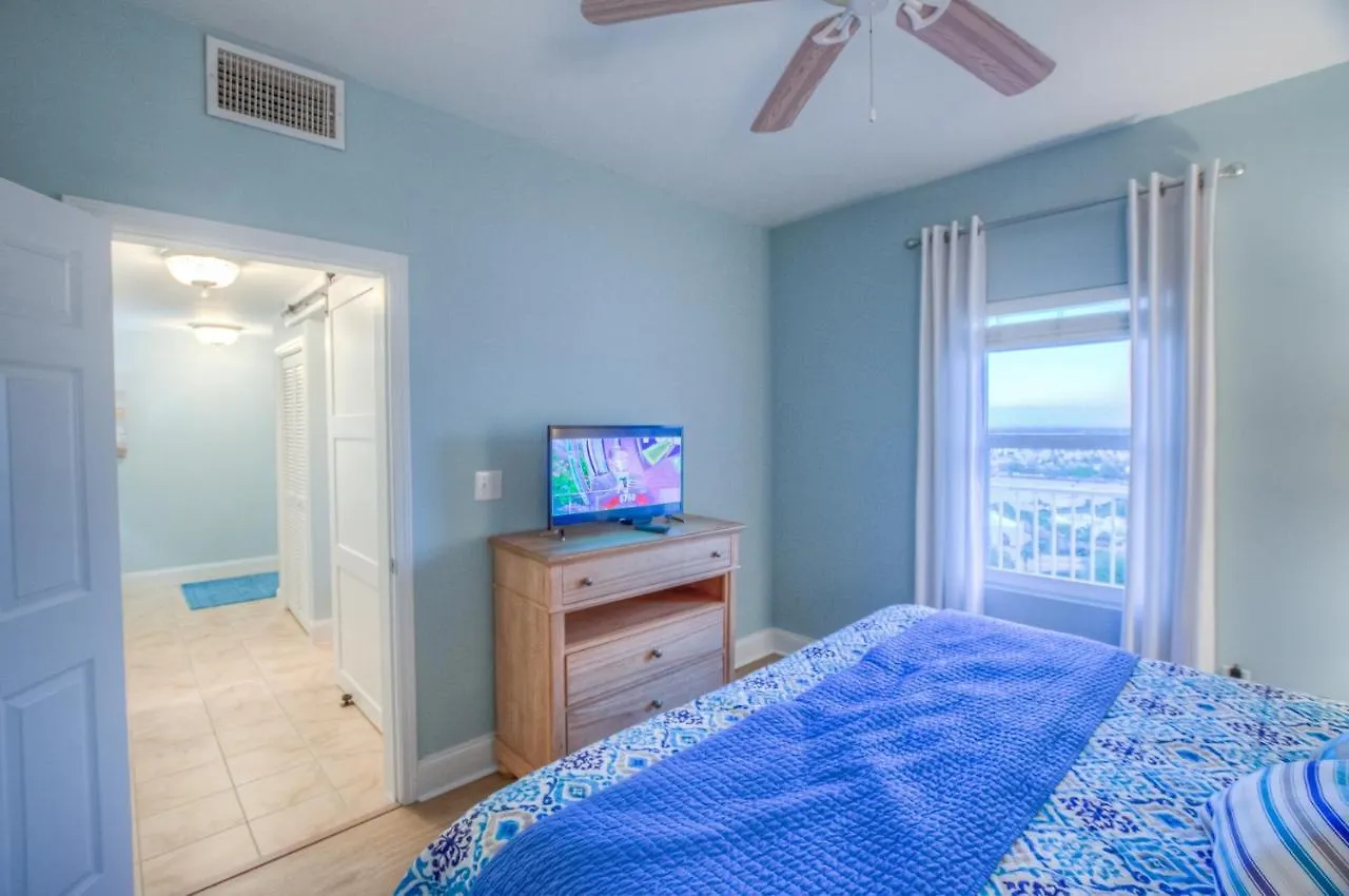 Laketown 1027 Gorgeous 2 Bd Plus Bunks, Ocean Views, Best Amenities Panama City Beach Semesterbostad